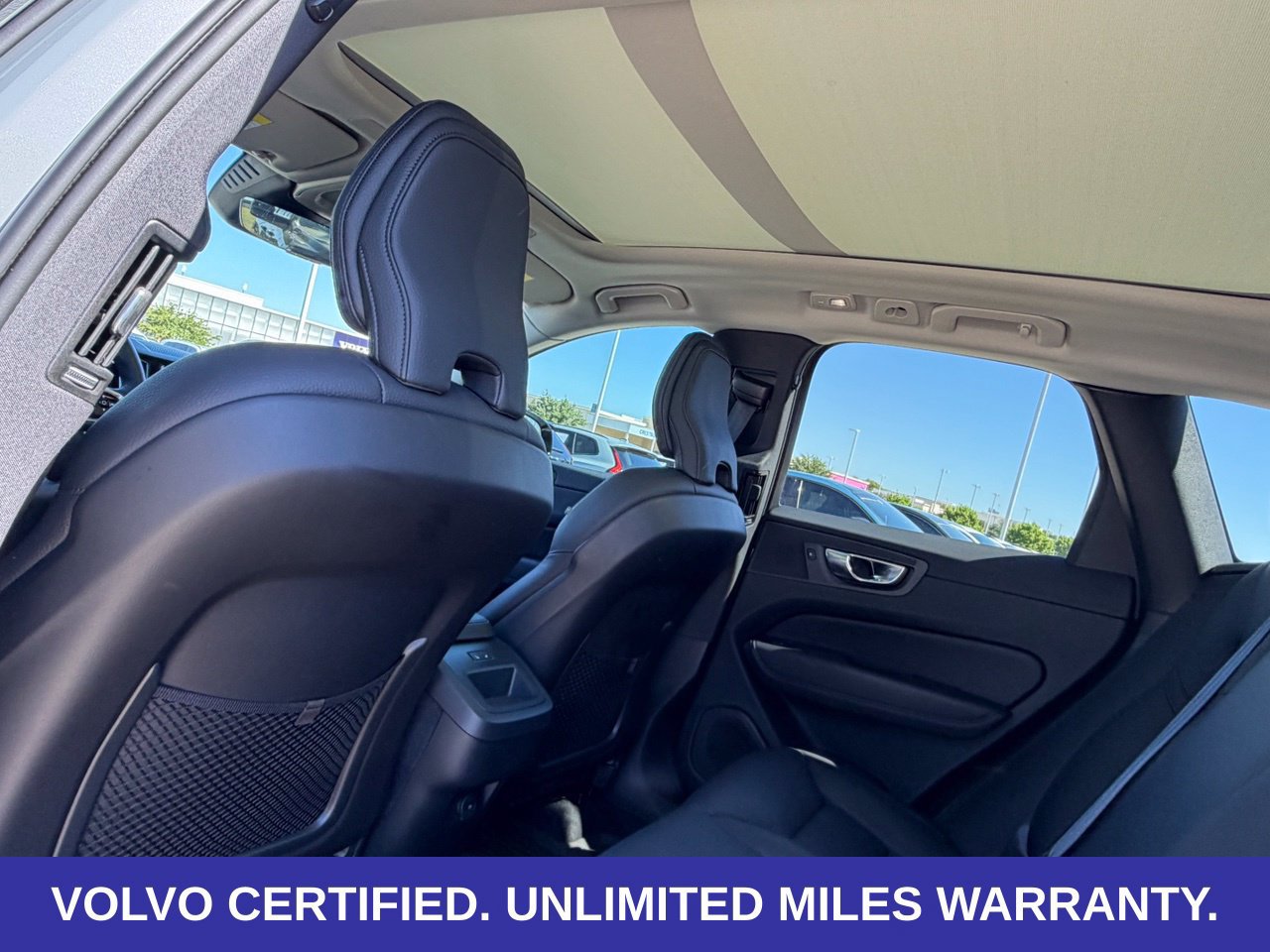 Certified 2024 Volvo XC60 B5 Plus w/ Protection Package Premier AWD/4WD image 37