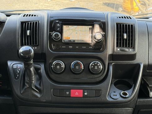 Used 2017 RAM ProMaster 2500 w/ Interior Convenience Group image 20