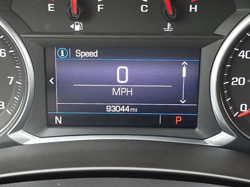 Used 2022 GMC Terrain SLE AWD/4WD image 27