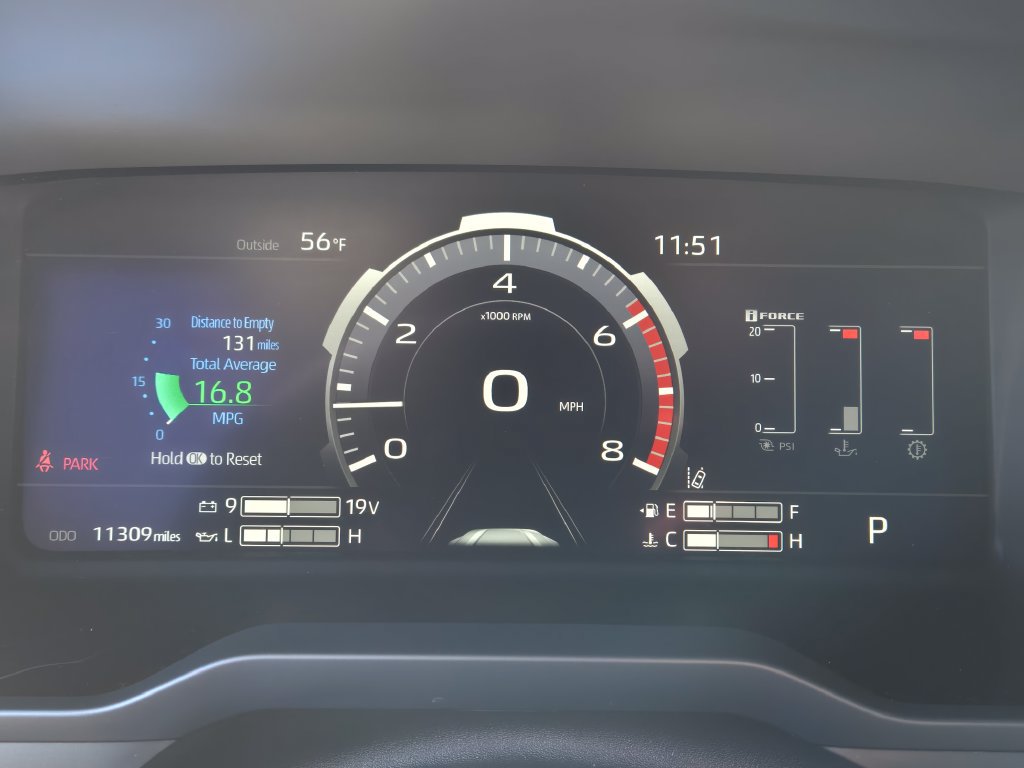 Used 2026 Toyota Tundra Platinum AWD/4WD image 22