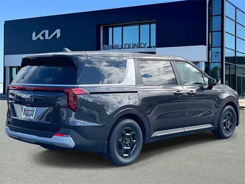 New 2026 Kia Carnival LXS image 11