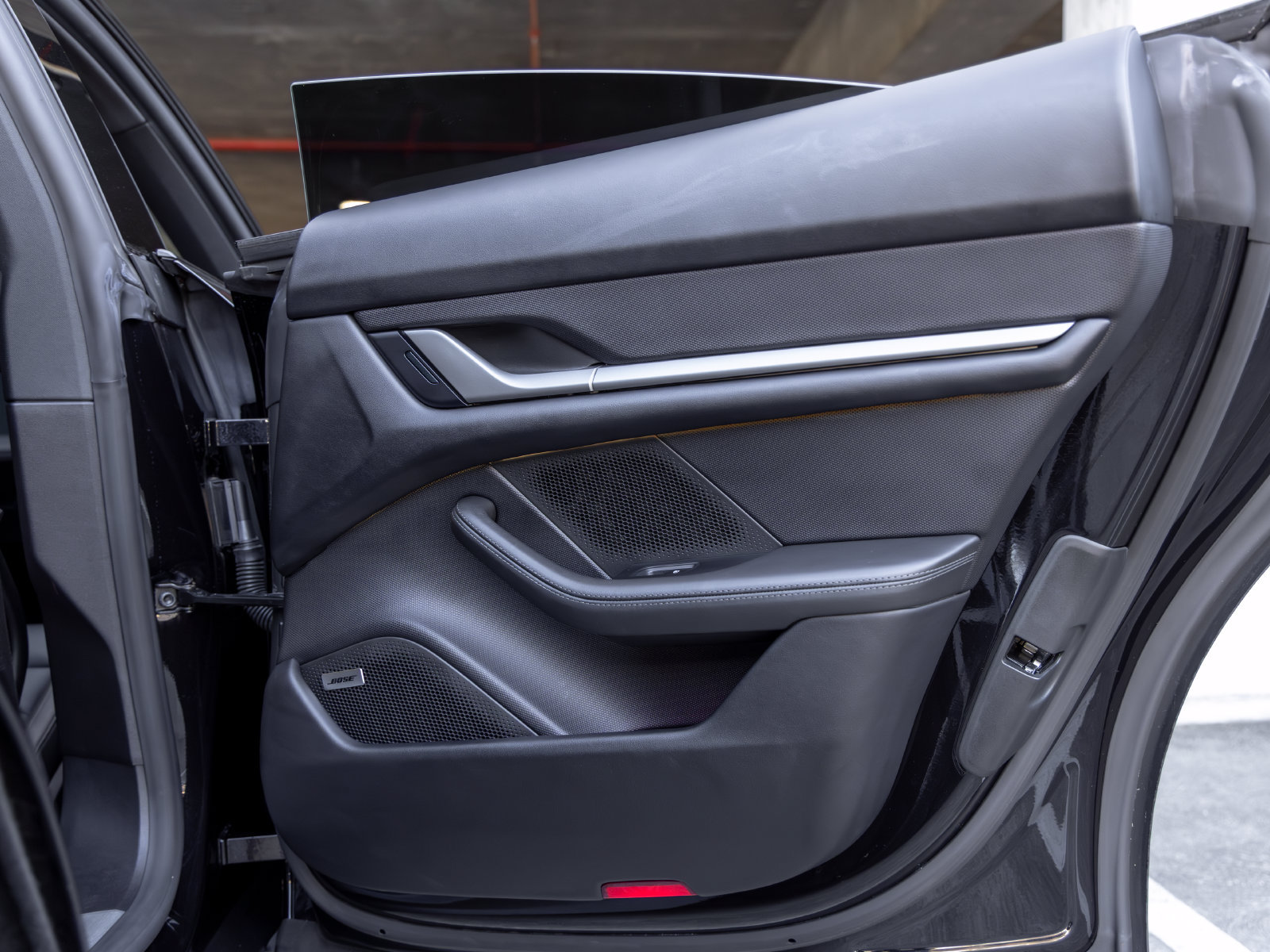 Certified 2025 Porsche Taycan RWD image 47