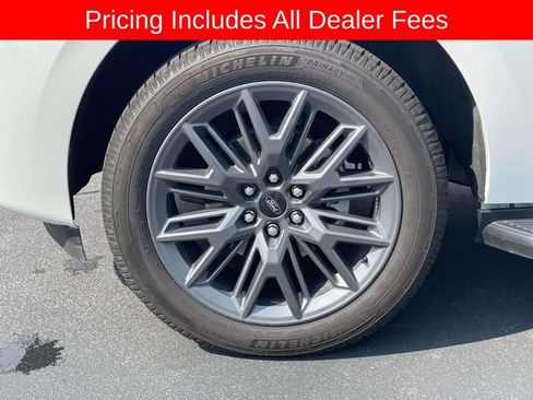 Used 2026 Ford Expedition Platinum w/ Stealth Appearance Package AWD/4WD image 9