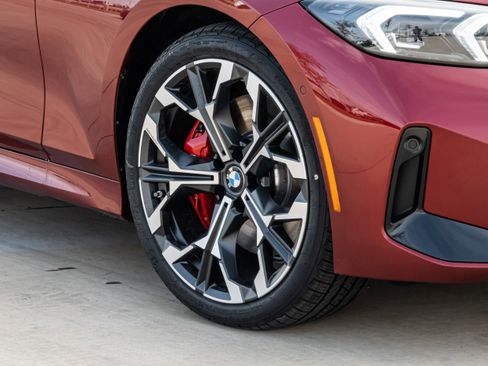 New 2026 BMW 330i Sedan w/ M Sport Package image 9