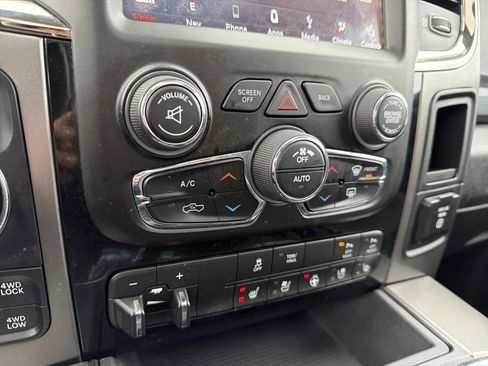 Used 2018 RAM 1500 Sport image 22