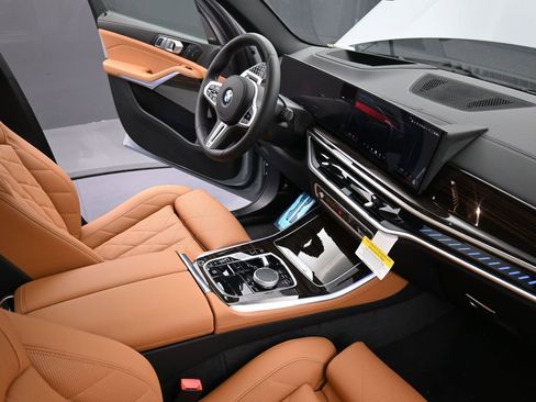 New 2026 BMW X5 M60i w/ Climate Comfort Package AWD/4WD image 19