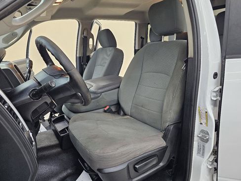 Used 2016 RAM 2500 SLT AWD/4WD image 16