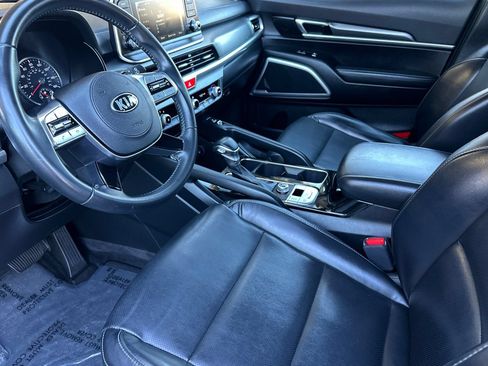 Used 2020 Kia Telluride S FWD image 9