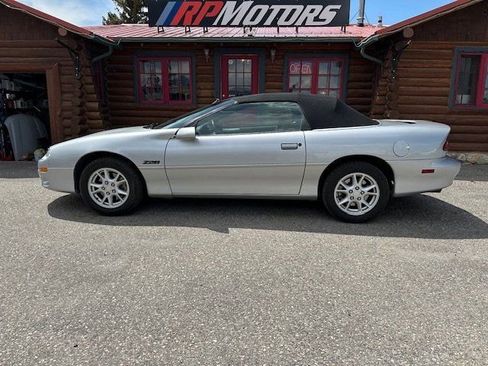 Used 2000 Chevrolet Camaro Z28 image 3