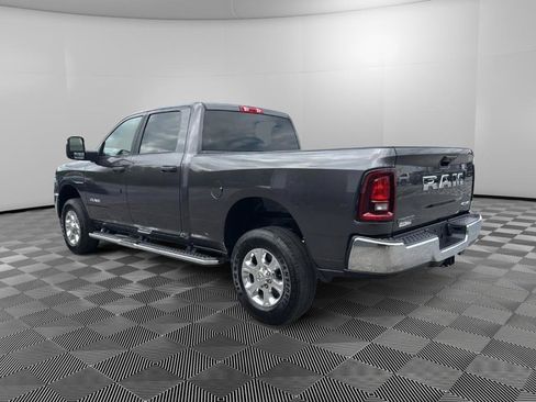 Used 2025 RAM 2500 Big Horn AWD/4WD image 3