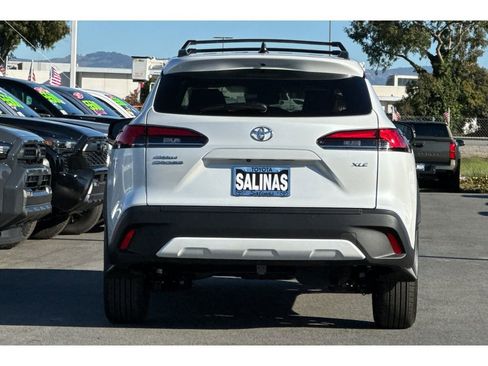 New 2026 Toyota Corolla Cross XLE image 5