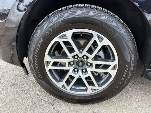 Used 2025 Ford Expedition Active image 6