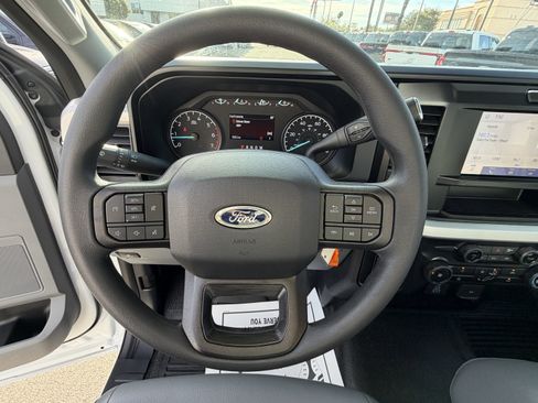 Used 2026 Ford F250 XL w/ XL Chrome Package image 14