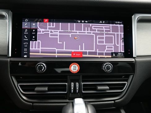 Used 2025 Porsche Macan S image 19