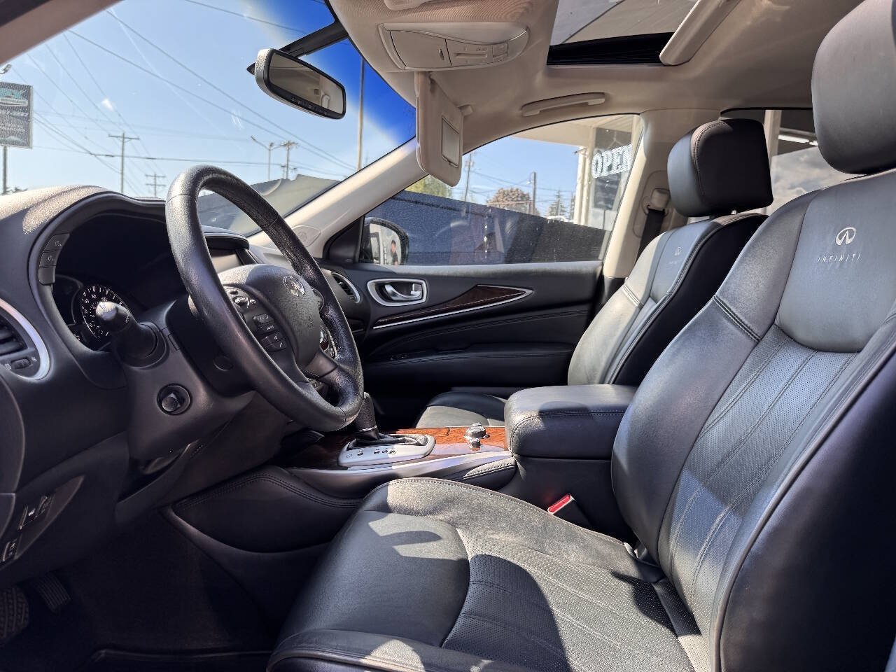 Used 2013 INFINITI JX35 AWD w/ Premium Pkg image 30