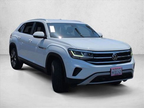 Certified 2023 Volkswagen Atlas Cross Sport SE FWD image 3