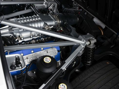 Used 2006 Ford GT RWD image 40