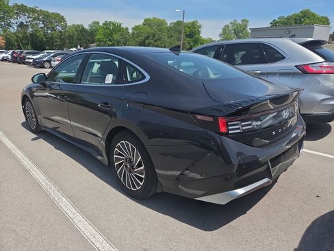 Certified 2025 Hyundai Sonata Limited FWD image 5
