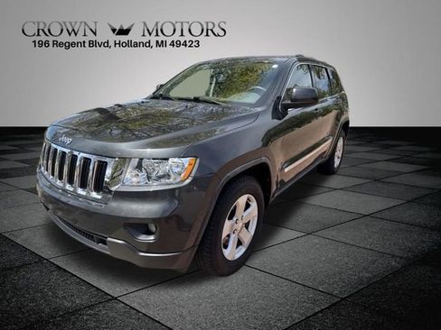 Used 2011 Jeep Grand Cherokee Laredo AWD/4WD image 3