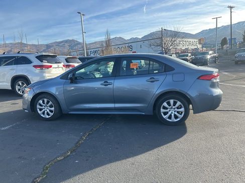 Used 2025 Toyota Corolla LE image 8