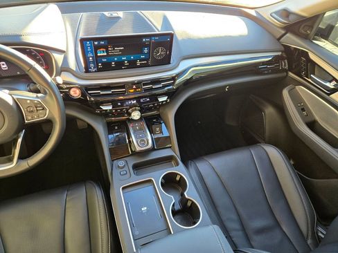 Certified 2025 Acura MDX w/ Technology Package image 16