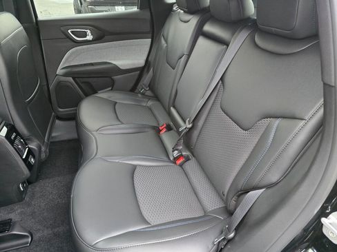 New 2026 Jeep Compass Latitude image 20