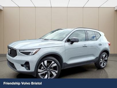 Used 2025 Volvo XC40 B5 Plus
