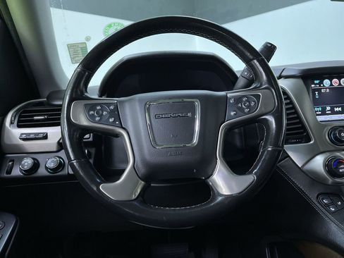 Used 2018 GMC Yukon Denali w/ Denali Ultimate Package image 19
