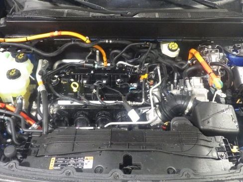 Used 2023 Ford Maverick XLT w/ XLT Luxury Package image 10