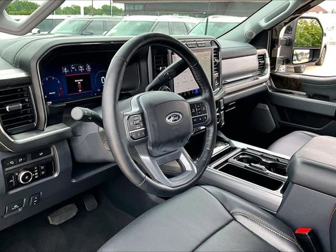 Used 2024 Ford F250 Lariat w/ Lariat Ultimate Package AWD/4WD image 16