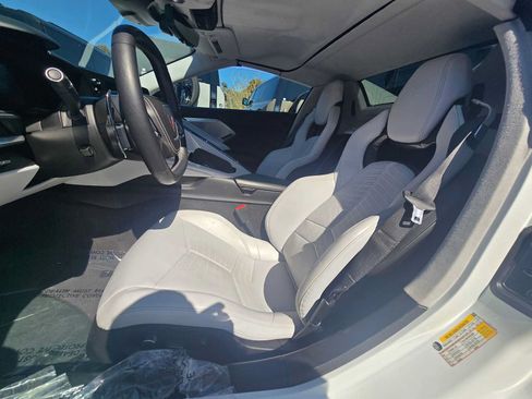 Used 2024 Chevrolet Corvette Stingray Premium Conv w/ Z51 Performance Package RWD image 14
