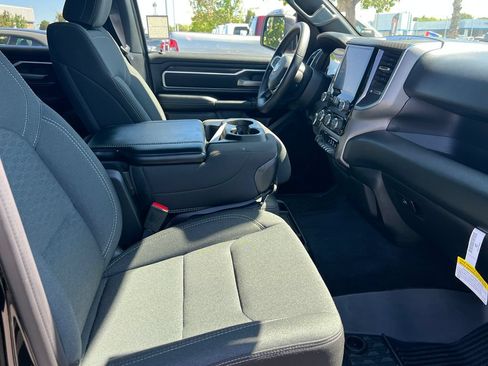 Used 2025 RAM 1500 Big Horn RWD image 15