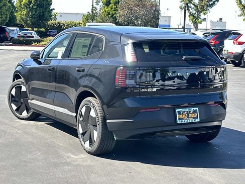 New 2026 Volvo EX30 Ultra w/ Climate Package image 5