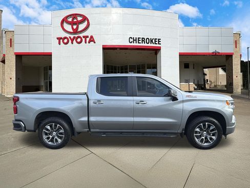 Used 2025 Chevrolet Silverado 1500 RST AWD/4WD image 4