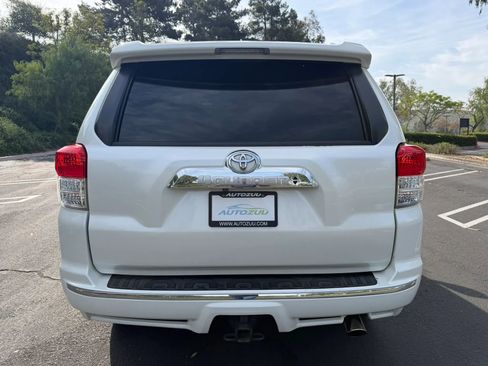 Used 2010 Toyota 4Runner Limited image 4