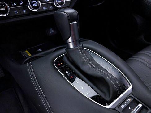 Used 2024 Honda HR-V EX-L image 26