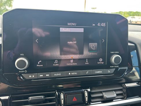 Used 2024 Nissan Pathfinder SV FWD image 21