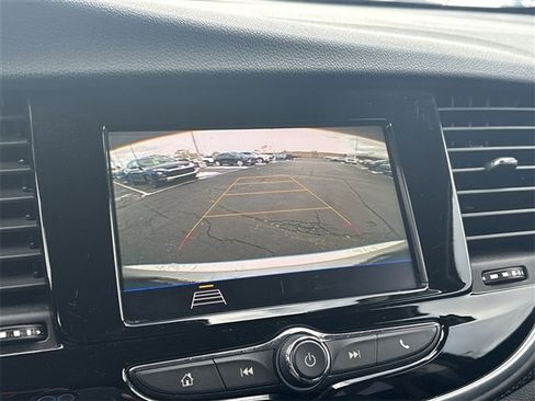 Used 2022 Buick Encore Preferred w/ Safety Package image 14