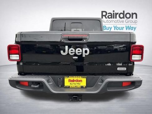 Used 2022 Jeep Gladiator Overland w/ Popular Equipment Package AWD/4WD image 6