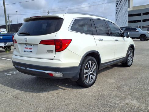 Certified 2017 Honda Pilot Touring image 25
