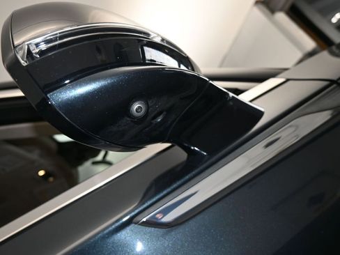 Used 2022 Lincoln Aviator Reserve w/ Elements Package Plus image 53