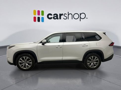 Used 2024 Toyota Grand Highlander AWD image 2