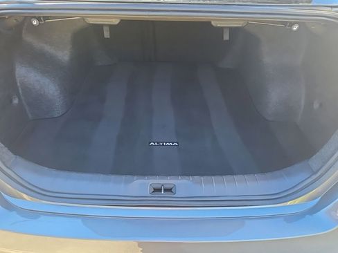 Used 2024 Nissan Altima 2.5 SV image 12