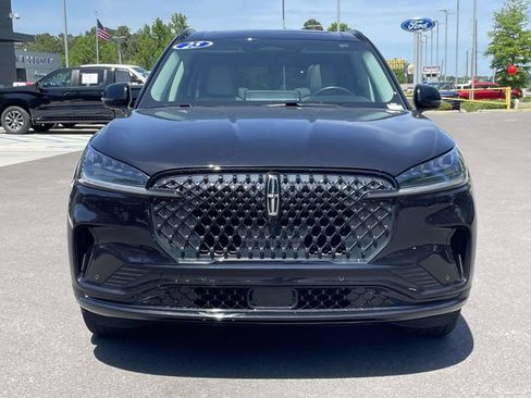 Used 2025 Lincoln Aviator AWD w/ Jet Appearance Package image 29
