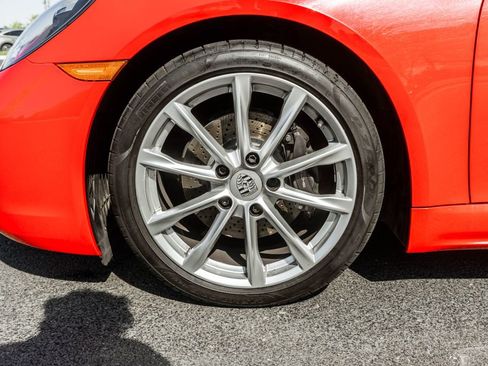 Used 2024 Porsche 718 Boxster w/ Premium Package RWD image 28