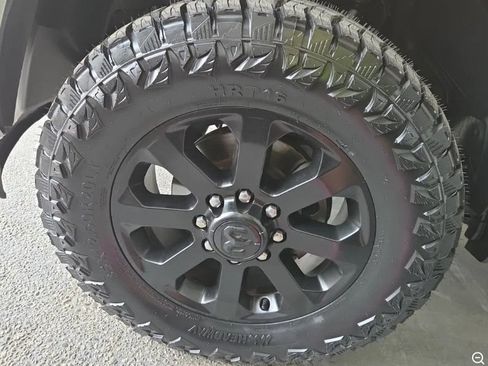 Used 2021 RAM 2500 Big Horn w/ Night Edition AWD/4WD image 3