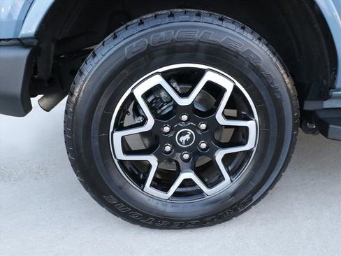 Used 2024 Ford Bronco Outer Banks image 7