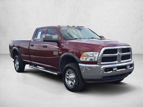 Used 2018 RAM 2500 Tradesman w/ Chrome Appearance Group AWD/4WD image 3