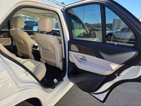 New 2026 Mercedes-Benz GLE 450 4MATIC image 14