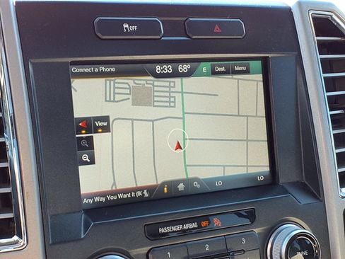 Used 2015 Ford F150 Lariat w/ Equipment Group 502A Luxury AWD/4WD image 8